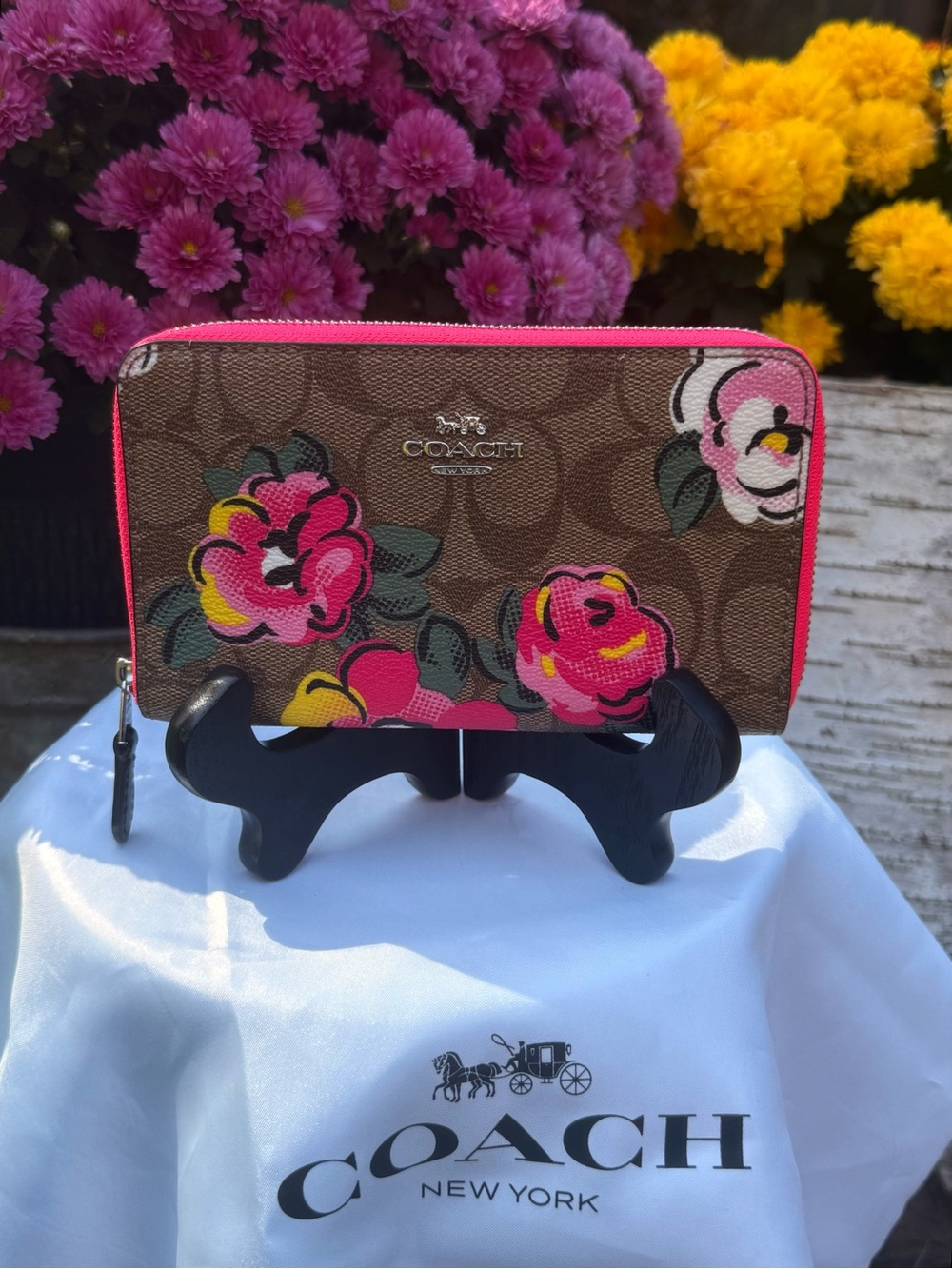 Coach Medium ID zip wallet C5891